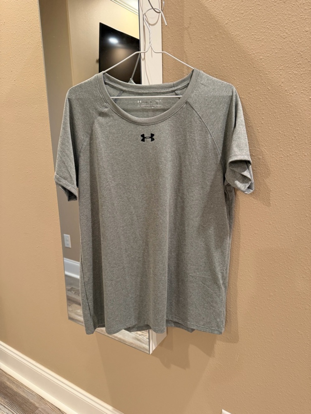 New Under Armour Men’s Short Sleeve Performance Tee - Gray